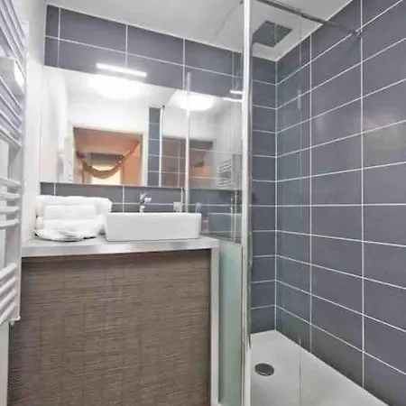 *t2*vue Garonne*piscine*garage* Apartment Toulouse
